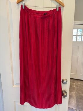 Banana Republic Pleated Pink Maxi Skirt - Size L